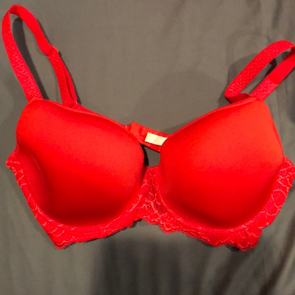Caresse 3D plunge bra